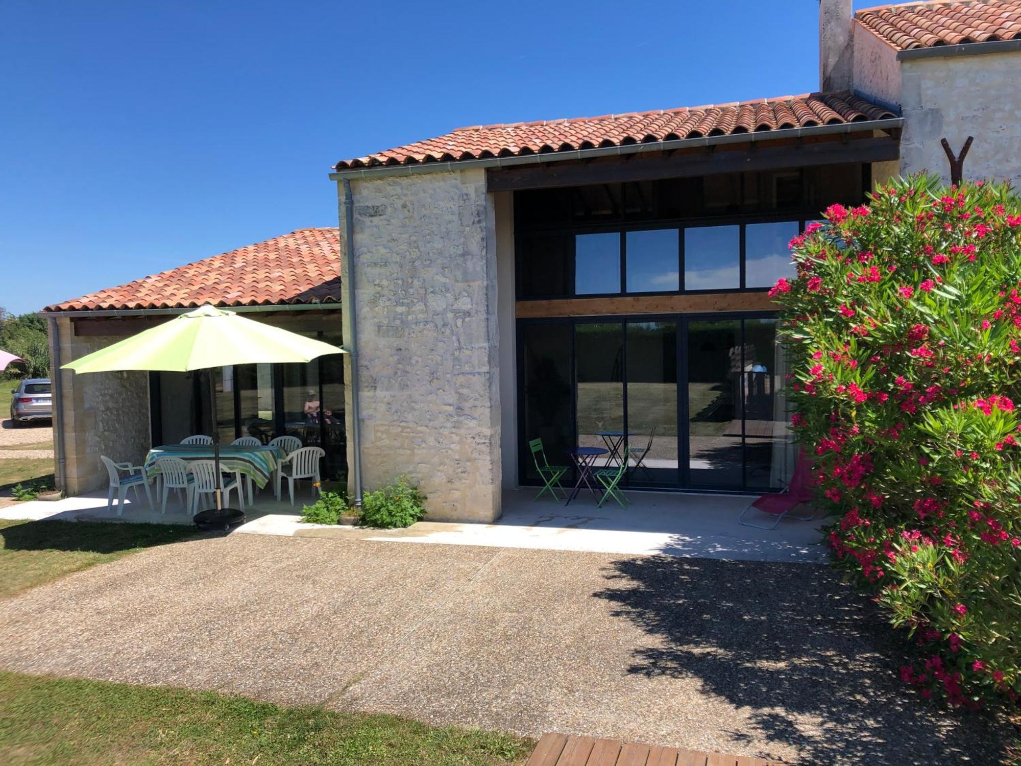 Le Domaine Des Aguins Saujon Exterior foto