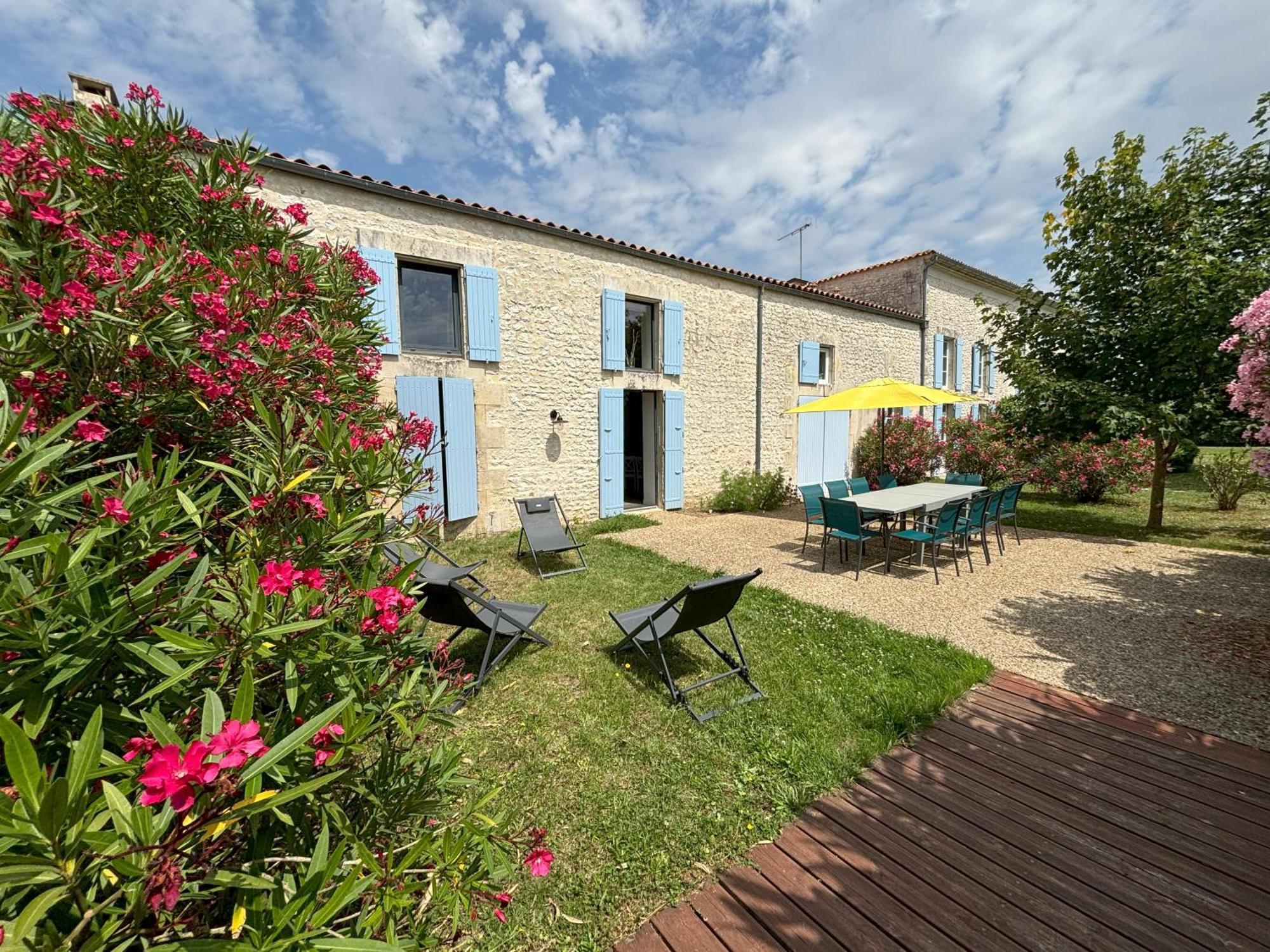 Le Domaine Des Aguins Saujon Exterior foto
